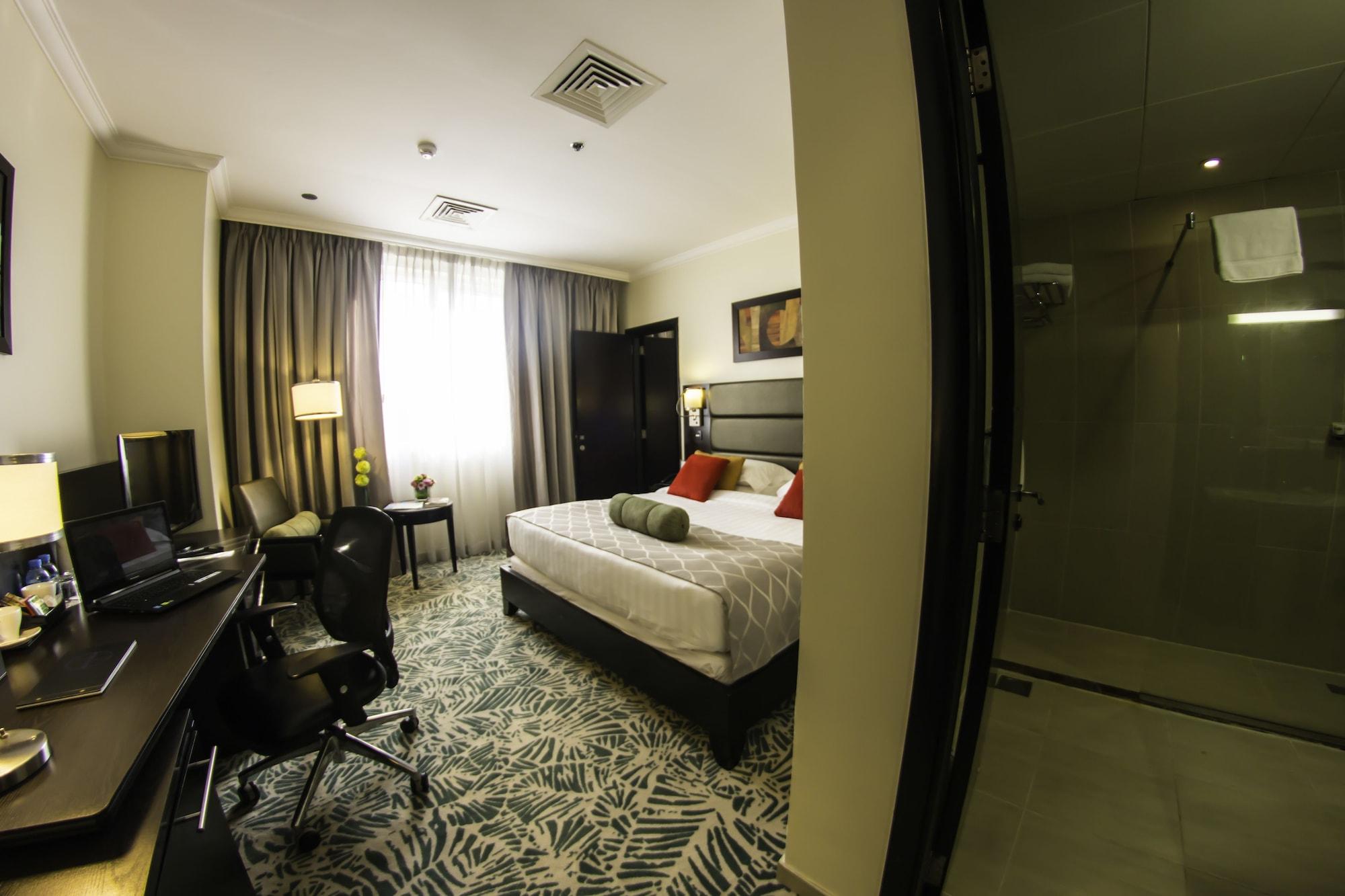 The Royal Riviera Hotel Doha Ngoại thất bức ảnh