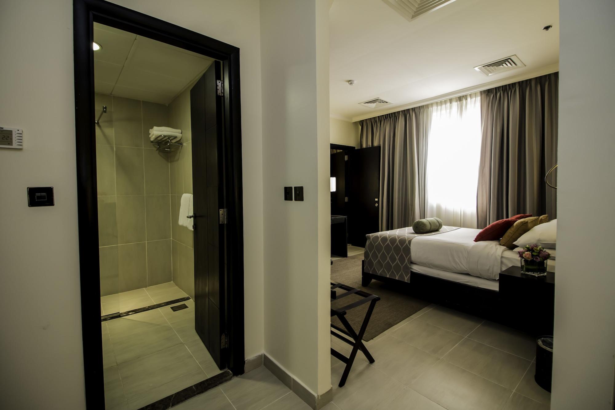 The Royal Riviera Hotel Doha Ngoại thất bức ảnh