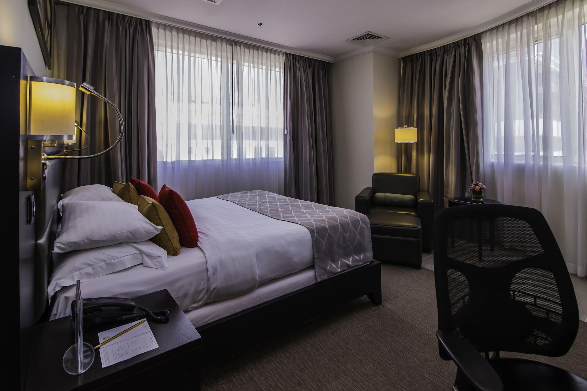 The Royal Riviera Hotel Doha Ngoại thất bức ảnh