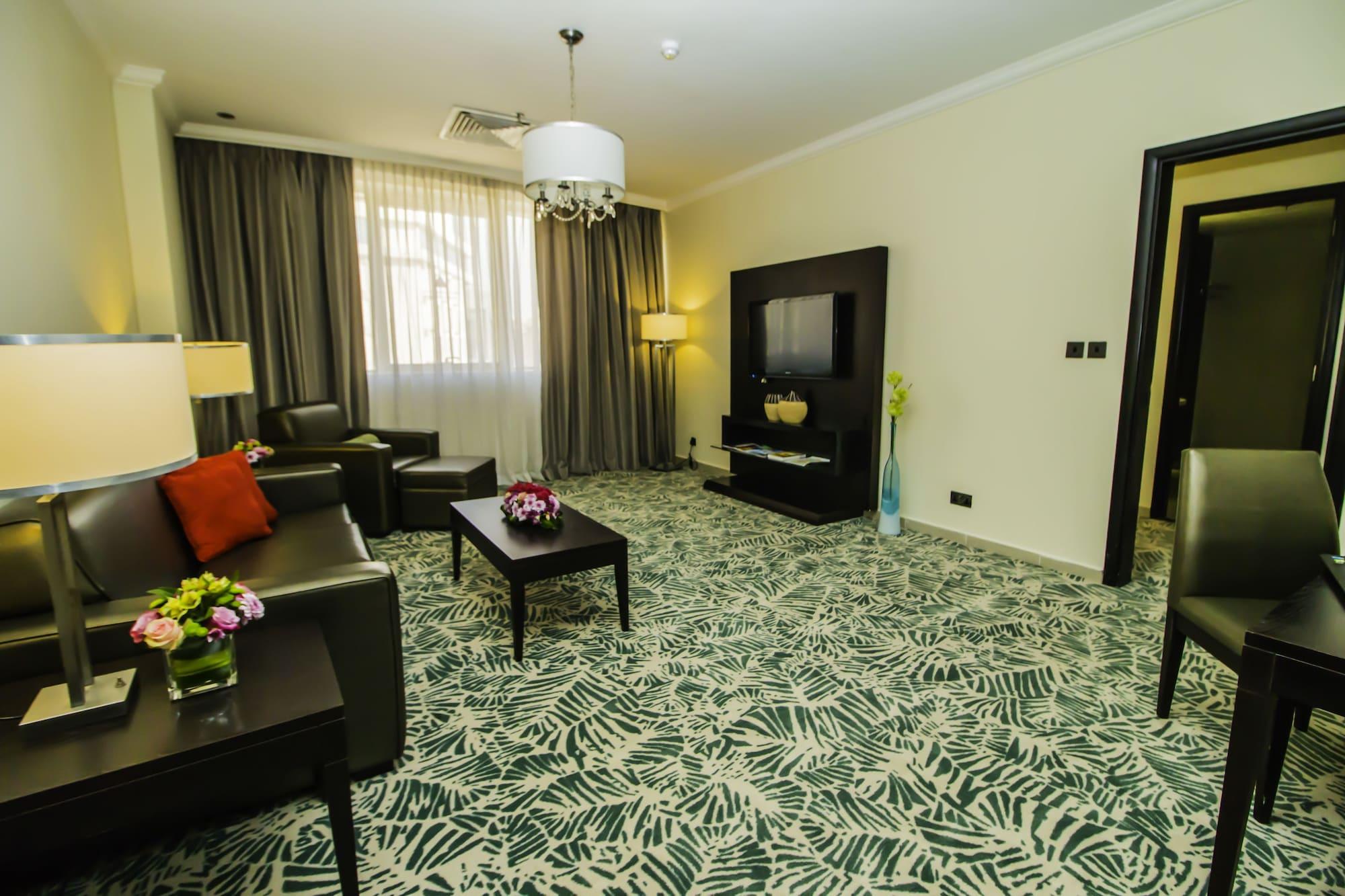 The Royal Riviera Hotel Doha Ngoại thất bức ảnh