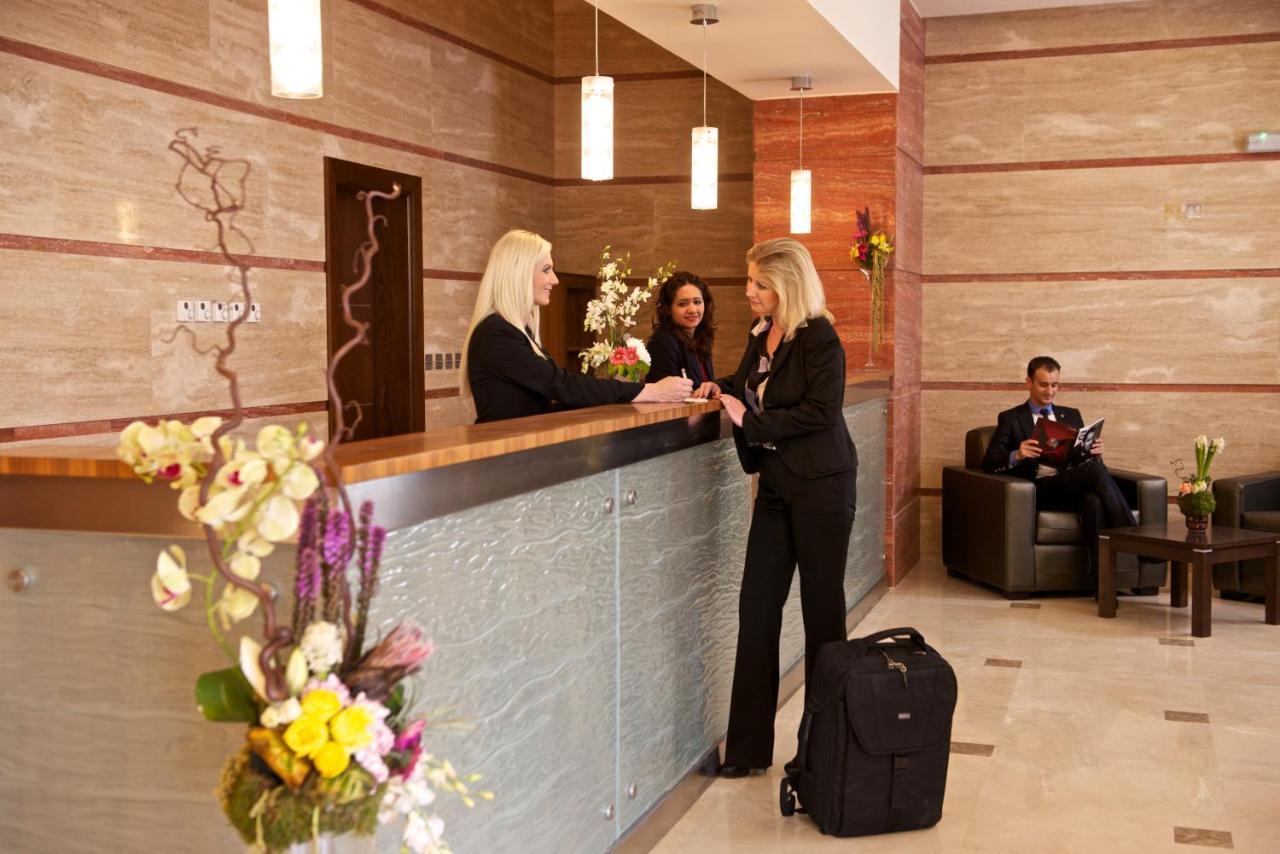 The Royal Riviera Hotel Doha Ngoại thất bức ảnh