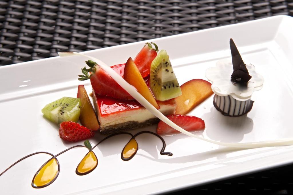 The Royal Riviera Hotel Doha Ngoại thất bức ảnh